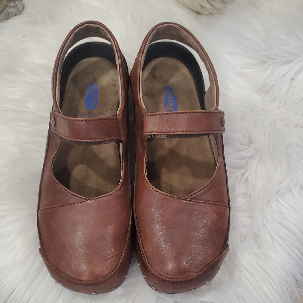 Wolky Brown Comfort Leather Clogs